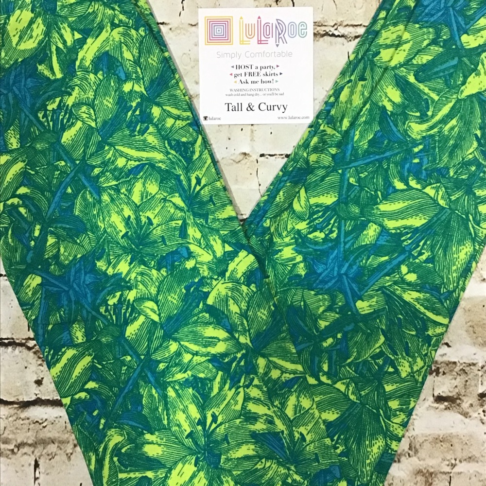 LuLaRoe Leggings TC Fits Size 12-18 New In Package